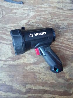 Husky 2500 lumen Flashlight Spot Light