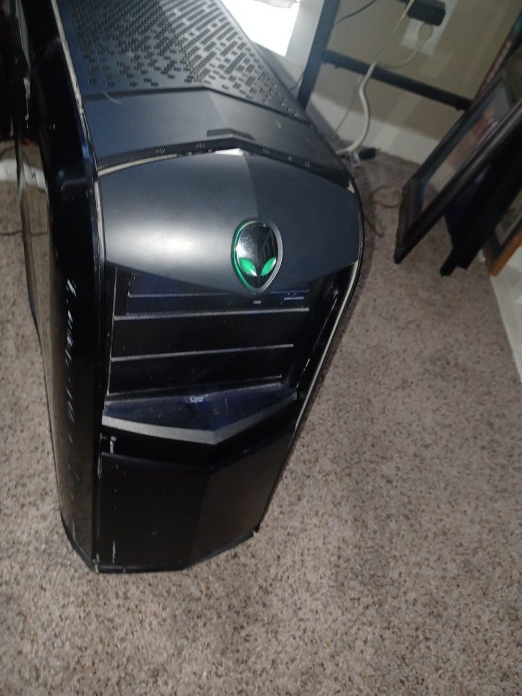 Alienware Olde4 Gaming Pc Info In Pics