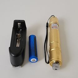 Green Beam L. Pointer Adjustable Focus Star Shape Light Pen Beam Military Green 