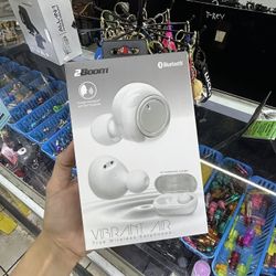 WIRELESS EARBUDS