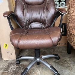 Rolling Office Chair. Good Condition - Pickup Only