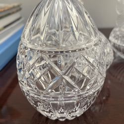 Five crystal egg dishes with lid