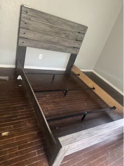 QUEEN BED FRAME