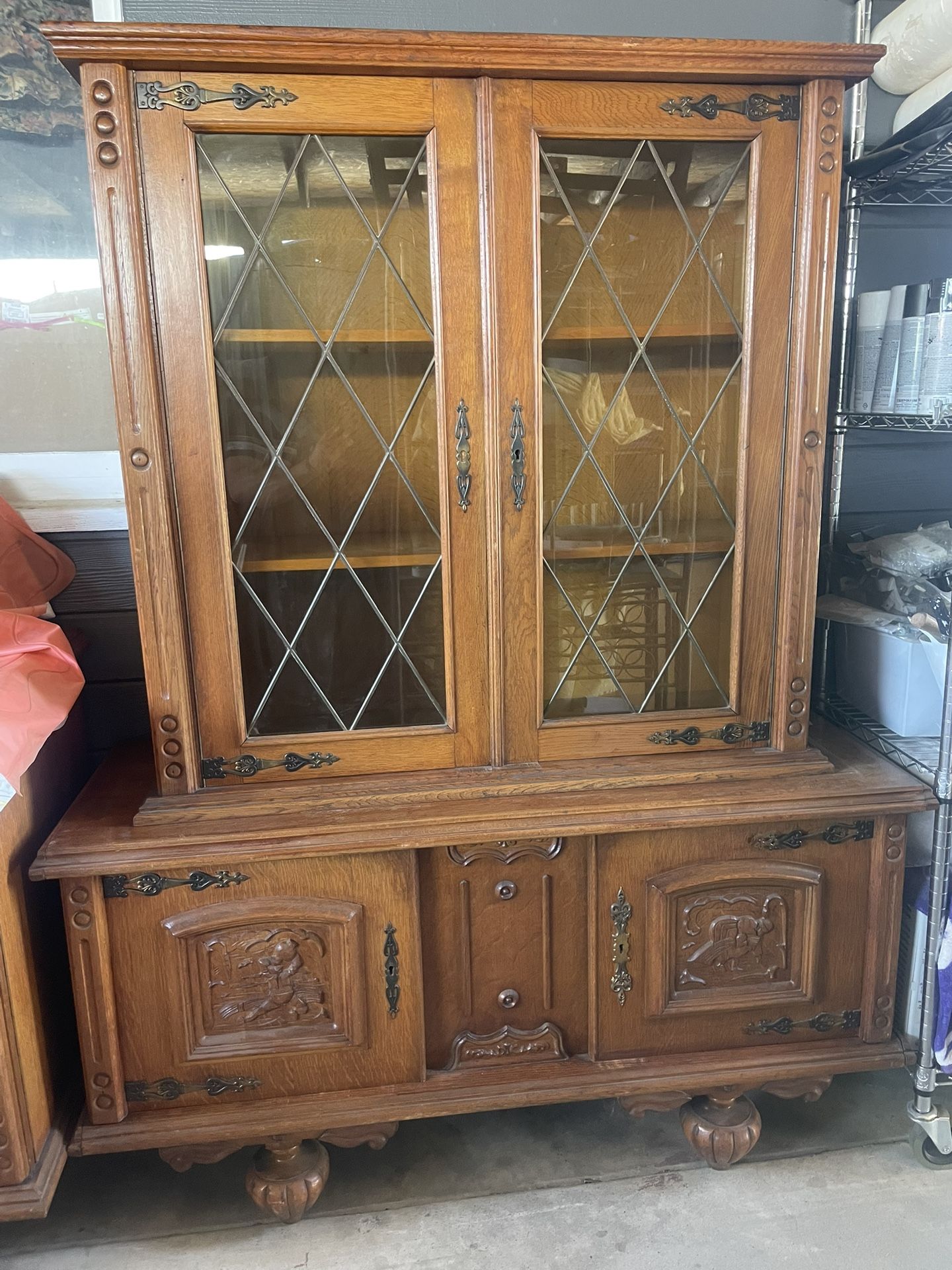 China Cabinet Hutch 