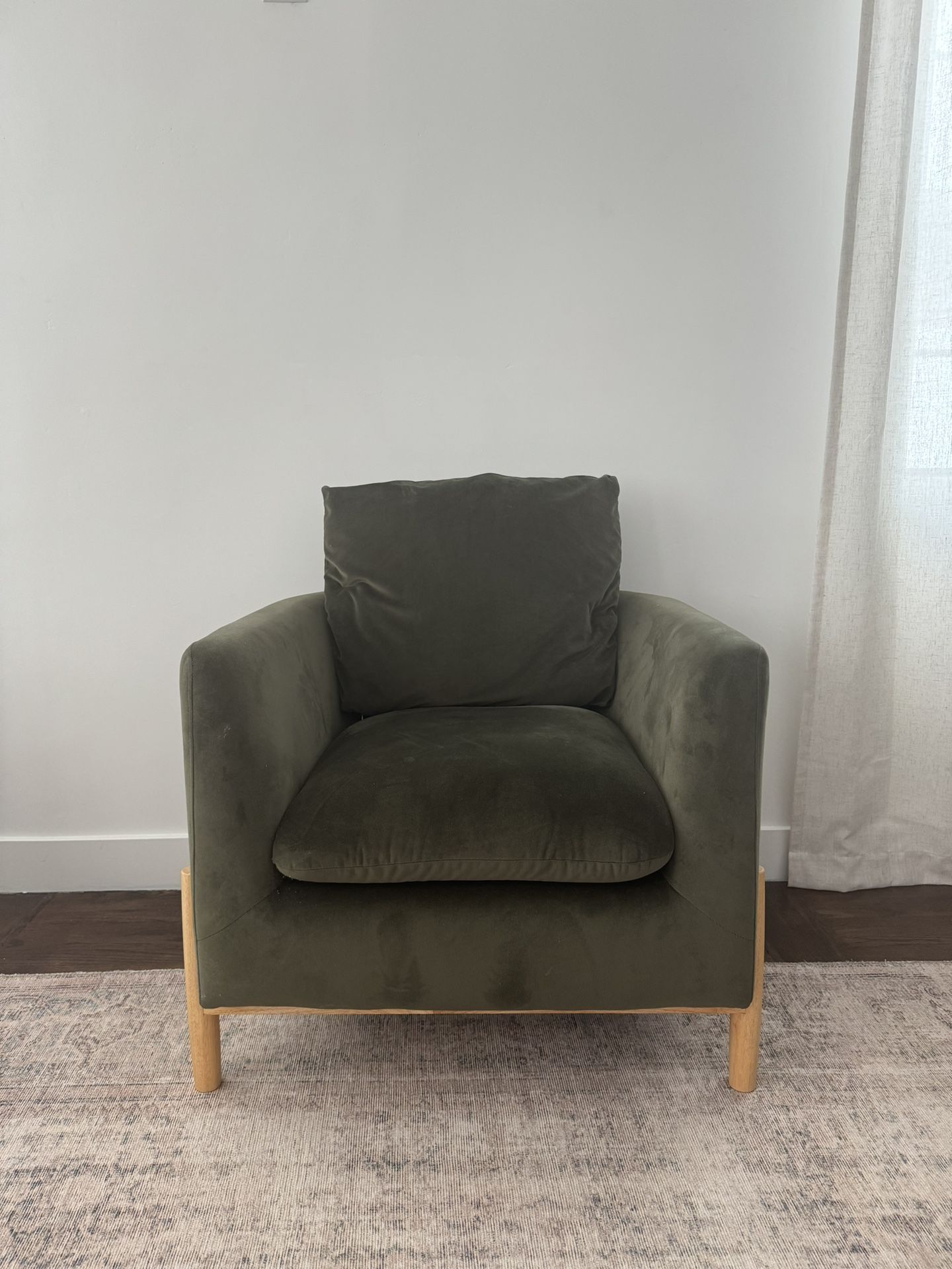 Elroy Olive Green Accent Chair With Wooden Legs