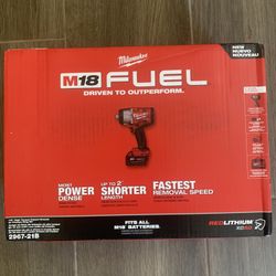 Milwaukee 18v Fuel 1/2” Impact Wrench Kit 