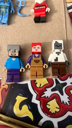 Lego figurines
