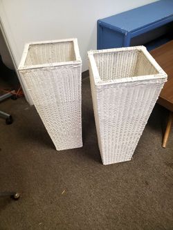 Pedestal Plant Holders (Set of 2)