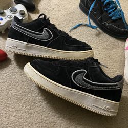Chenille Swoosh Af1s Sz 8.5