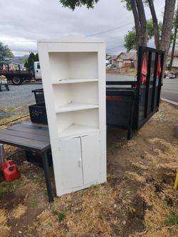 Corner unit.