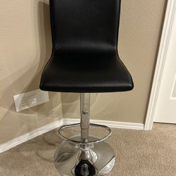 Black Adjustable Chair 