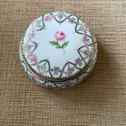 Vintage Floral Trinket box
