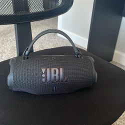 JBL POWERCHARGE 6 SPEAKER