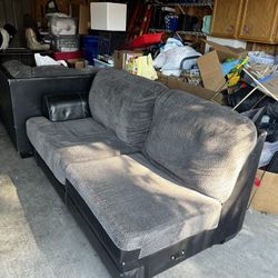 Need Sectional Gone Asap / Moving Out Of State/ Give Your Best Offer !