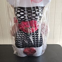 Unique Valentines Day Gift Basket