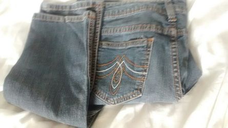 Women's SO jeans size 9
