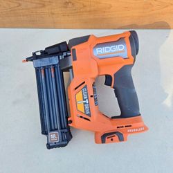 RIDGID 18V Brushless Brad Nailer 18 guage
