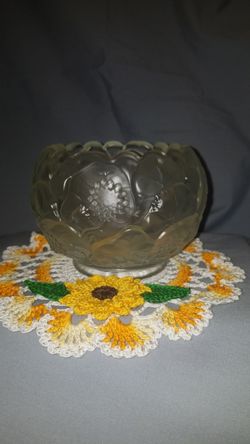 Vintage glass frosted rose bowl