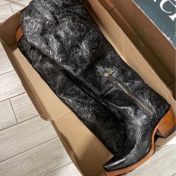 Women’s High Knee Boots From Rock Em 