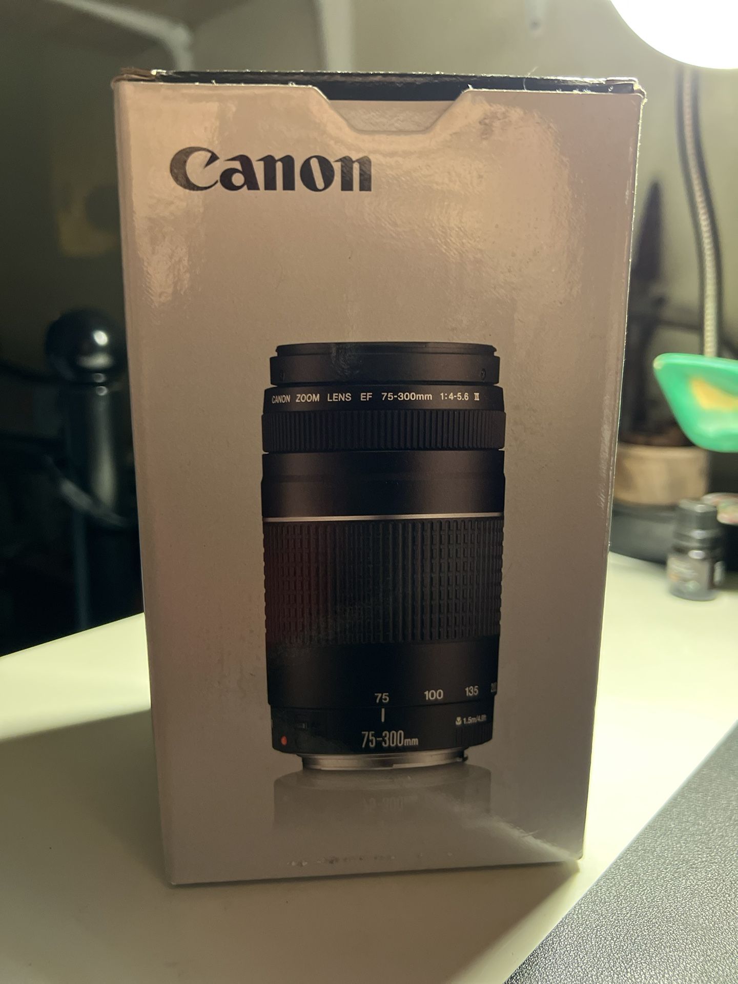 Canon EF 75-300mm f/4-5.6 III Telephoto Zoom Lens
