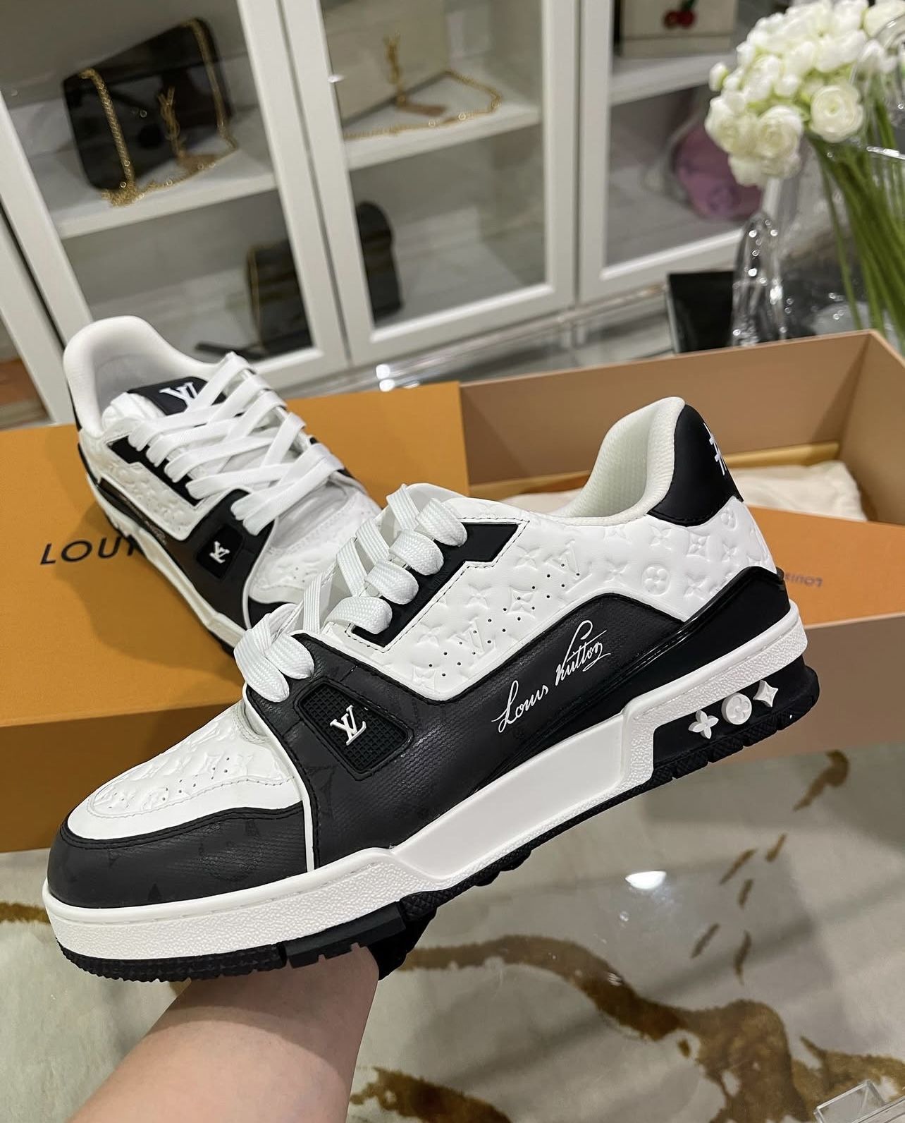 Louis Vuitton- Men’s Size 7 Us /41 Eur