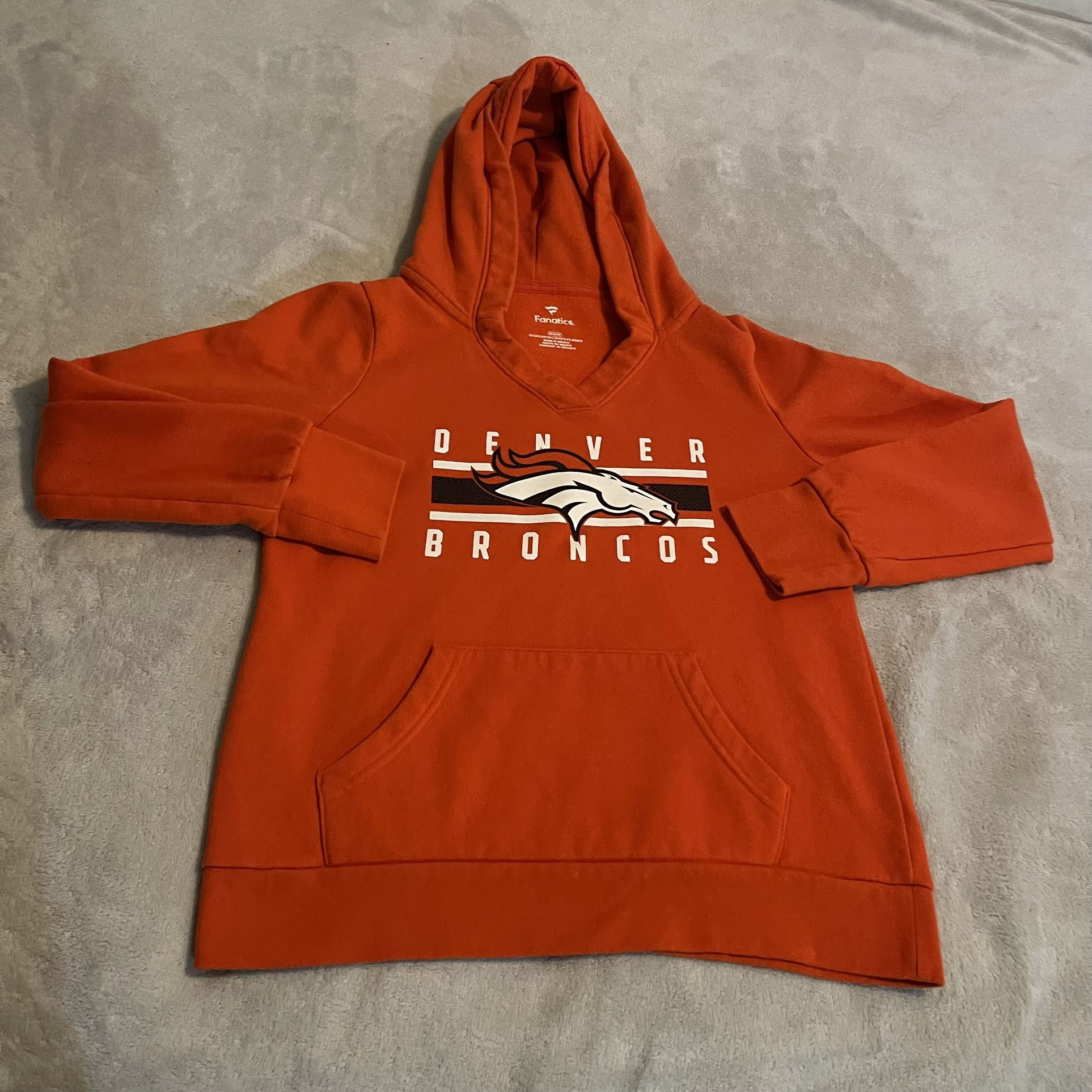 Denver Broncos Hoodie Women Medium Orange Fanatics NFL Sweatshirt Pullover Logo