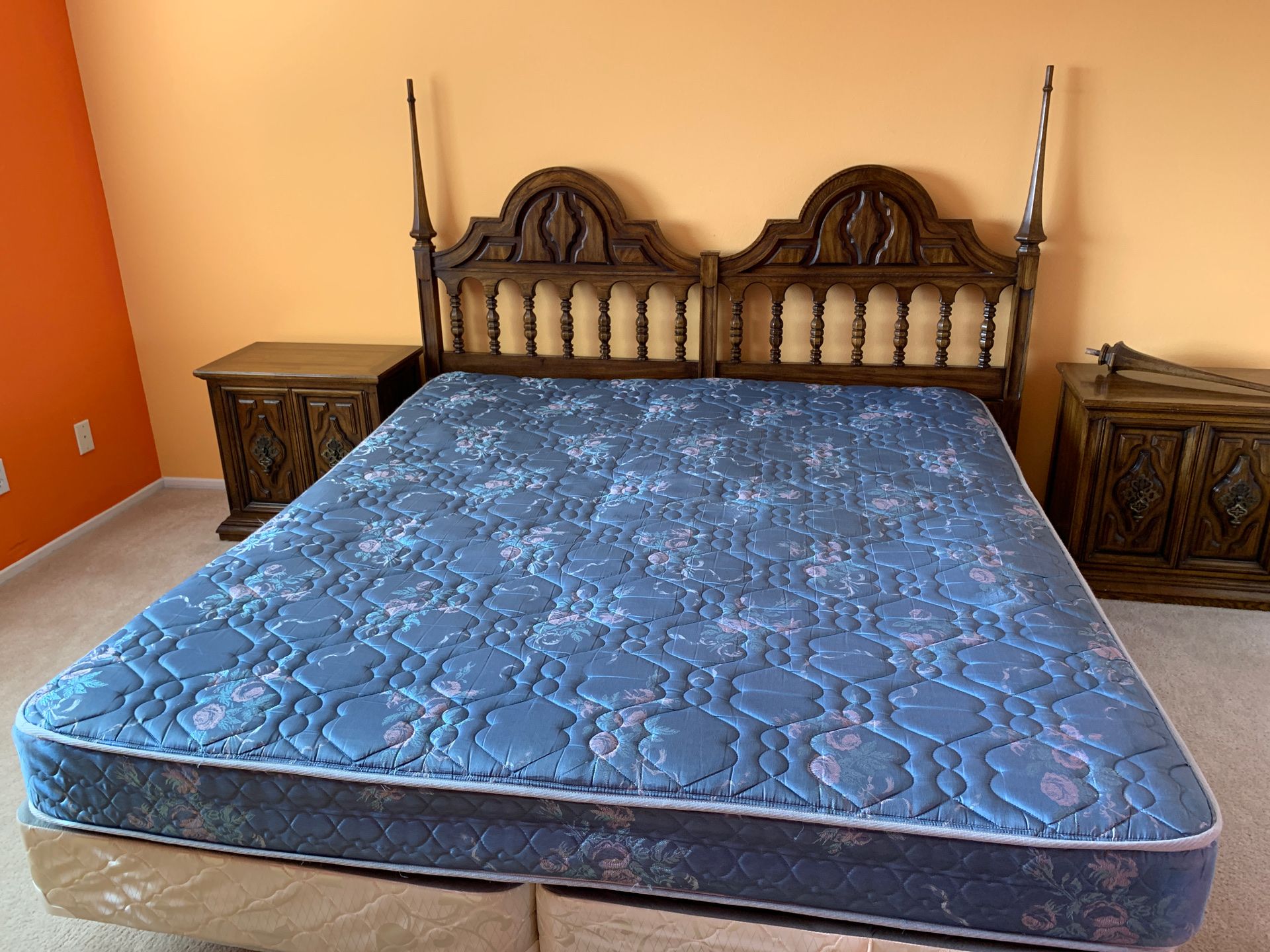 Cal king bedroom suite for Sale in Corona, CA OfferUp