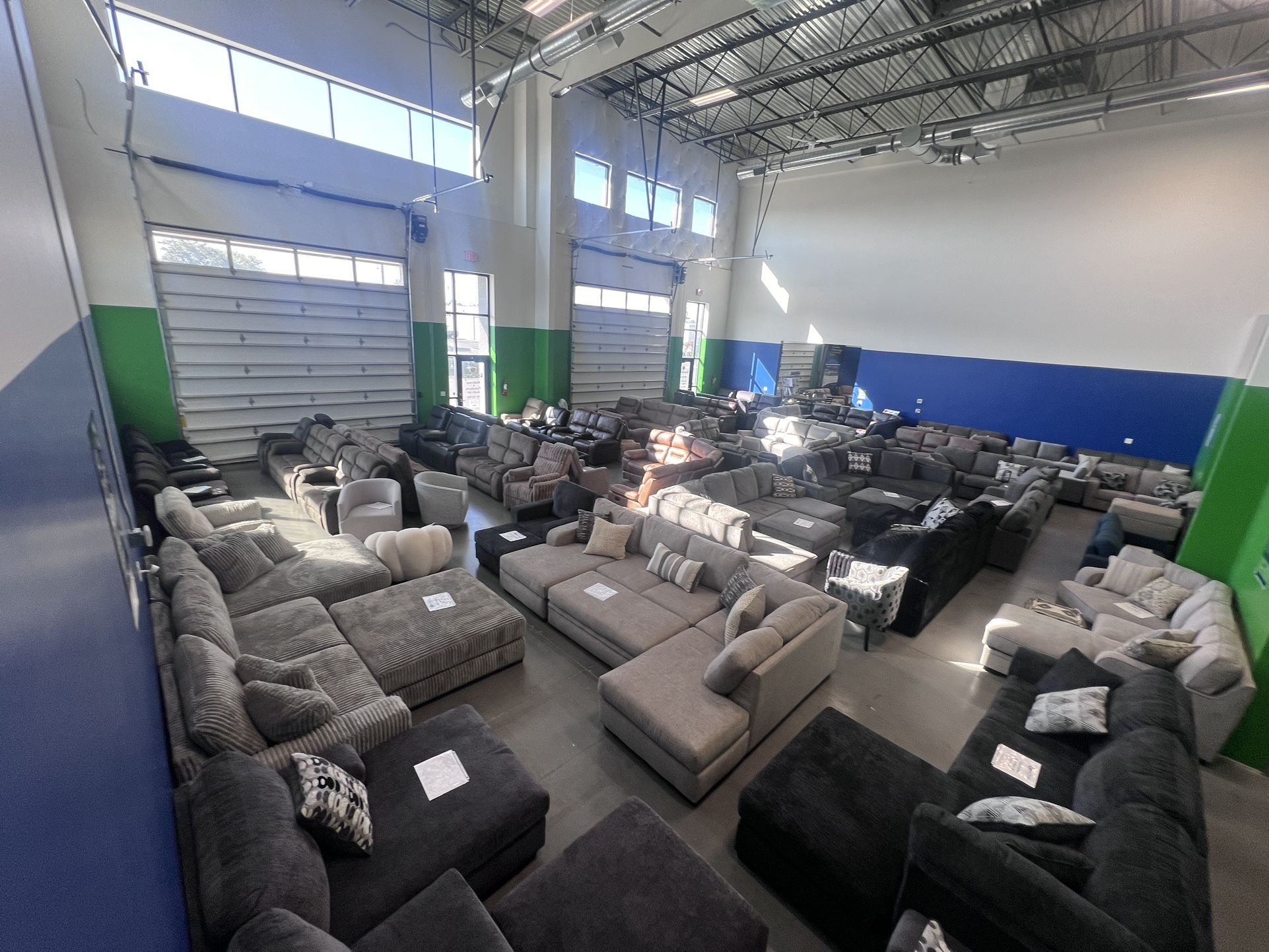 HUGE Warehouse Blowout!! Sectionals, Loveseats, Sofas & MORE. 30-70%‼️Off Retail