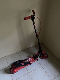 Yvolution Y Flyer Ride On Stepper Scooter