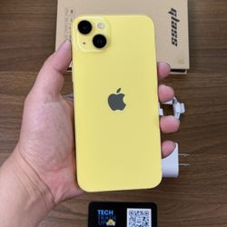 iPhone 14 Plus 128Gb Unlocked *Free Case, Screen Protector And Charger*