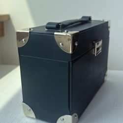 La Mer Teal Truck bag