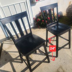 Bar Hight Chairs. Seat Hight 24 Inchesl
