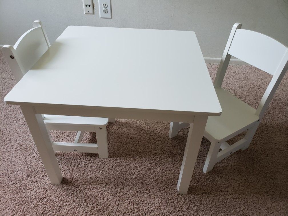 Kids table (Brand new in box)