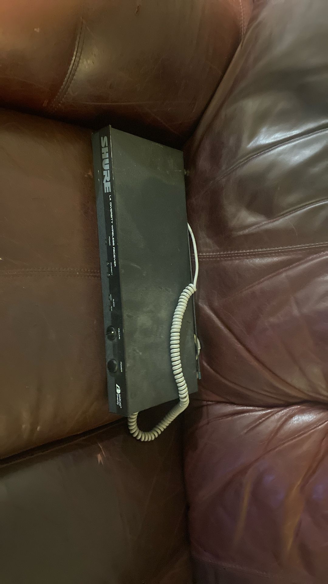Shure L4 Wireless Receiver 