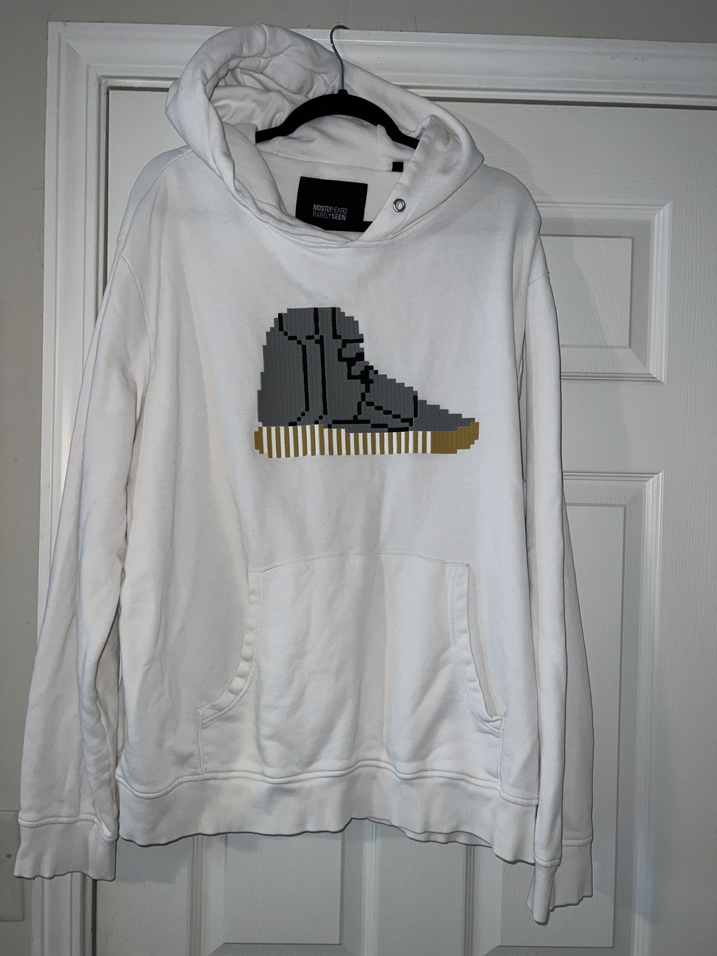 Mostly Heard Rarely Seen Sneaker graphic hoodie XXL
