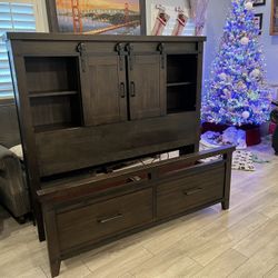 Solid Wood Queen Bed 