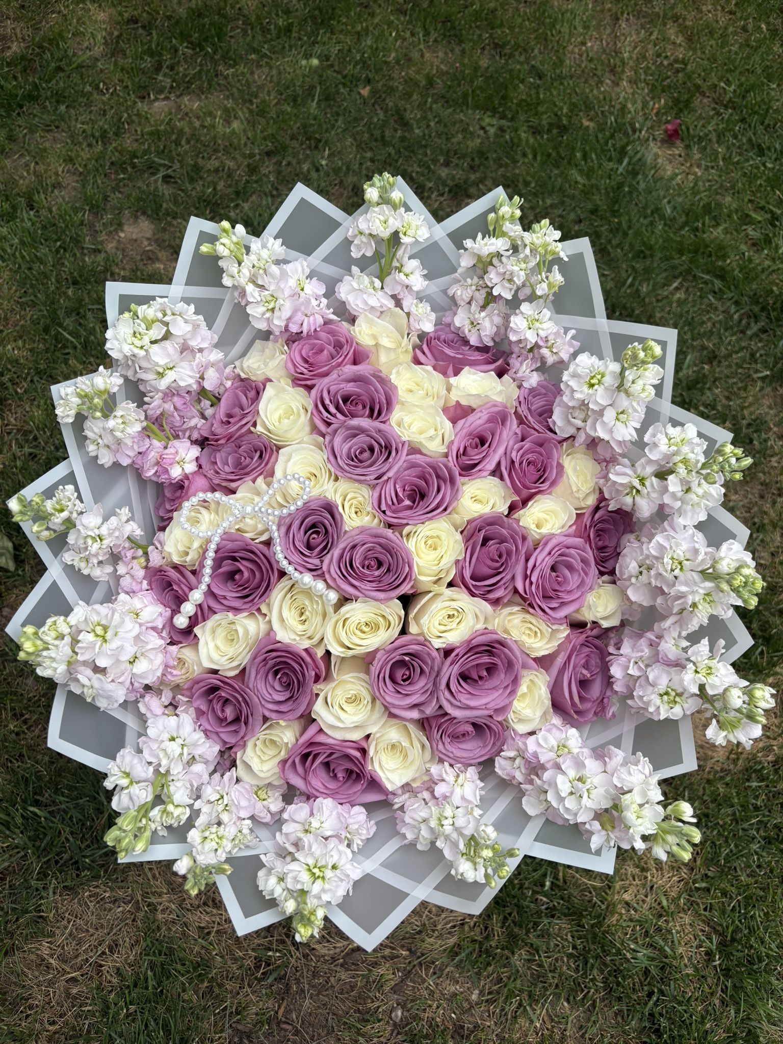Ramo Buchon Roses Flower Bouquet