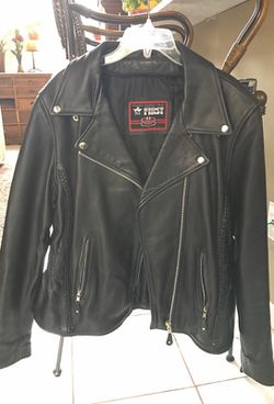 Black leather motorcycle jacket - great condition