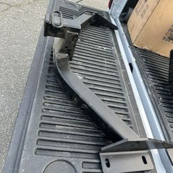 Tow Hitch Unsure What It Fits 