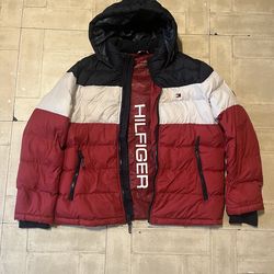 Tommy Hilfiger Men's Hooded Puffer Jacket branded "HILFIGER" interior lining size Large