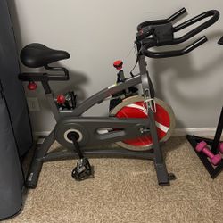 Sunny Health & Fitness SF-B1423 Belt Drive Indoor Cycling Bike