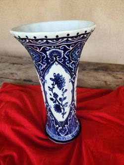 Boch delfts vase vintage  good condition