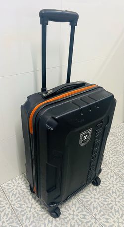 Timberland Hardside Spinner Carry On and Check in Luggage Suitcase