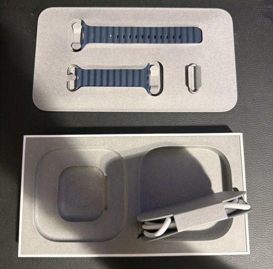 Apple Watch Ultra 2 Titanium Case 49mm