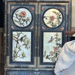Antique Chinese cabinet