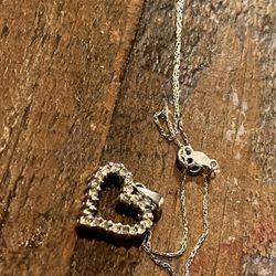 10k Heart White Gold, 417 Marked 10k Chain Heart Necklace