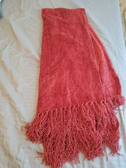 Chenille decorative throw blanket