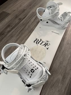 ride snowboard with union force binding 