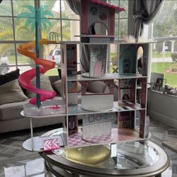L.O.L Surprise Dollhouse OMG Fashion Dollhouse  Used