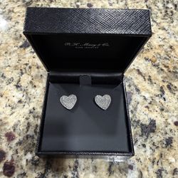 Macys Fine Jewelry Diamond Heart Earrings 1/4CT Sterling Silver New In Box With tags 